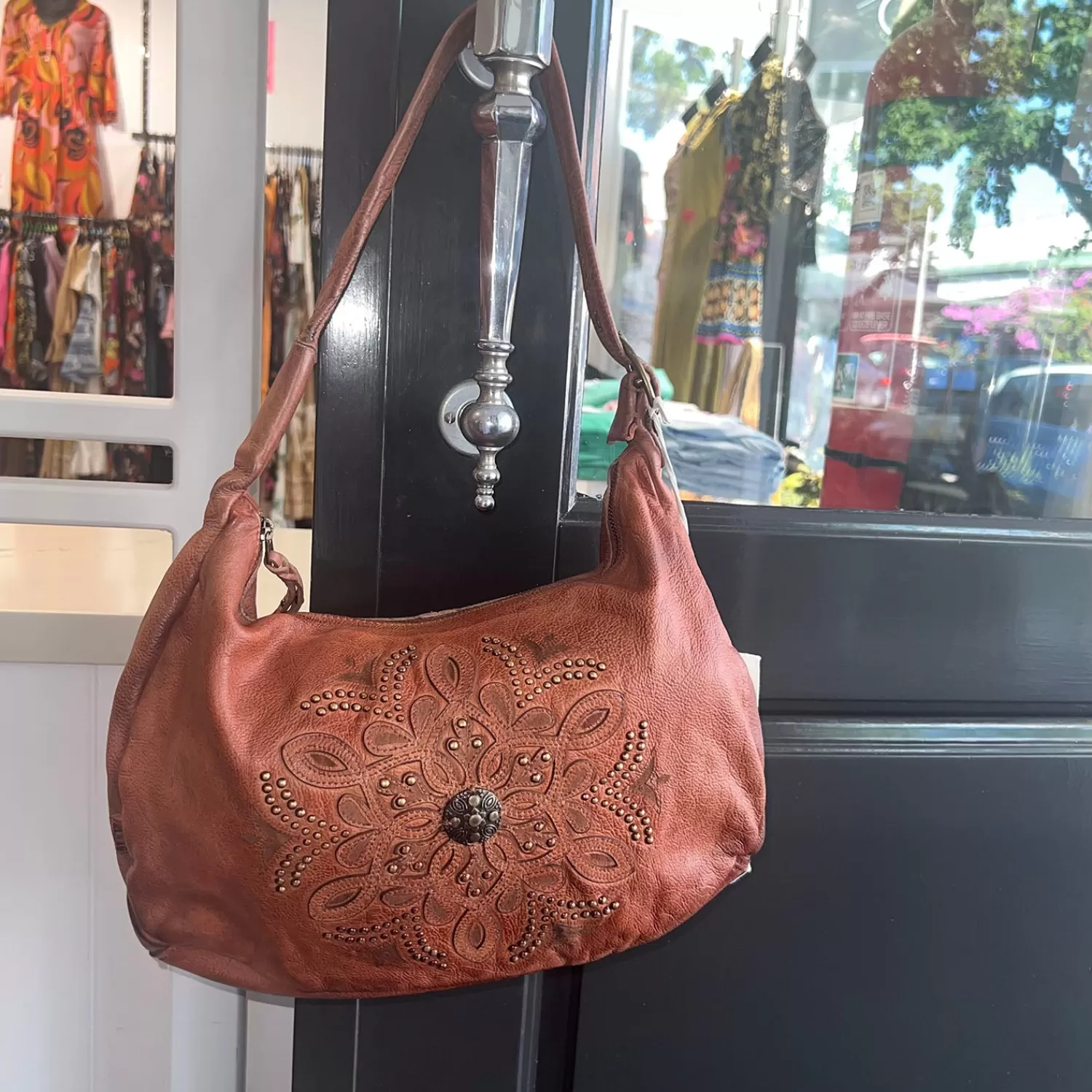 Art N Vintage Handbags*Asher Hobo Bag - Oak - AV6