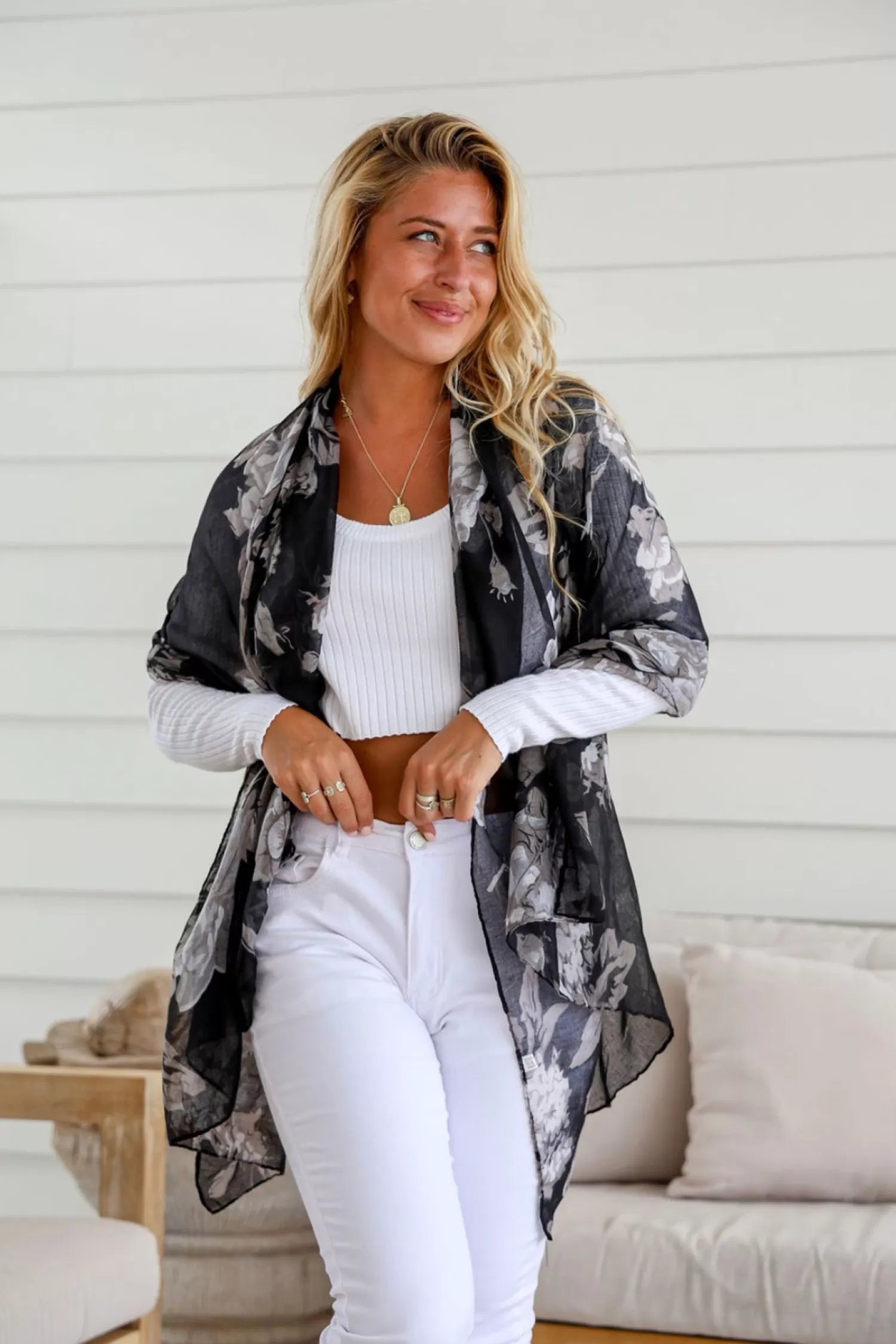 Free Spirit Scarves & Wraps*Ava Scarf - Black - FR1
