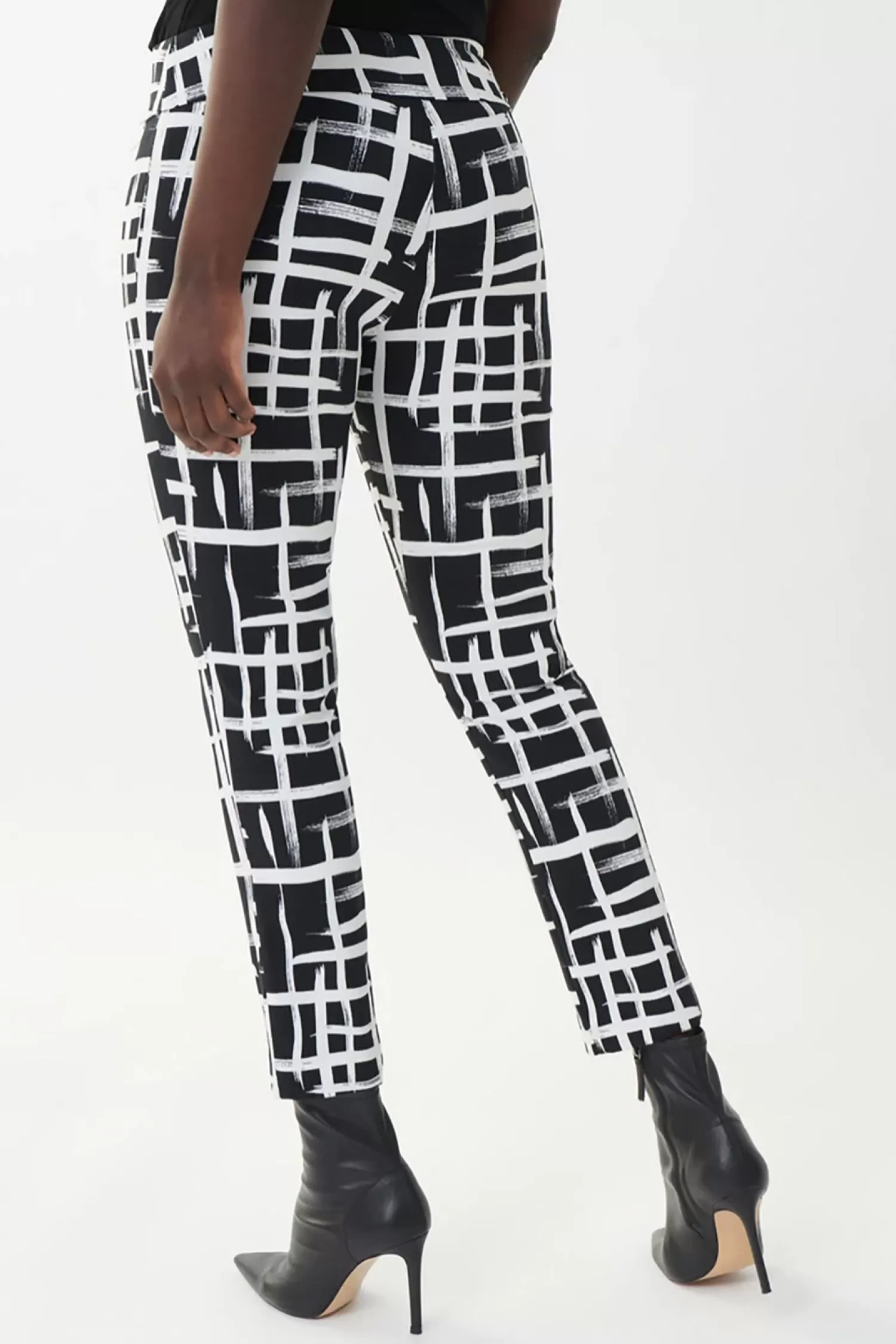 Joseph Ribkoff Ladies Pants*Block Inspired Pants - Black& White - JR124