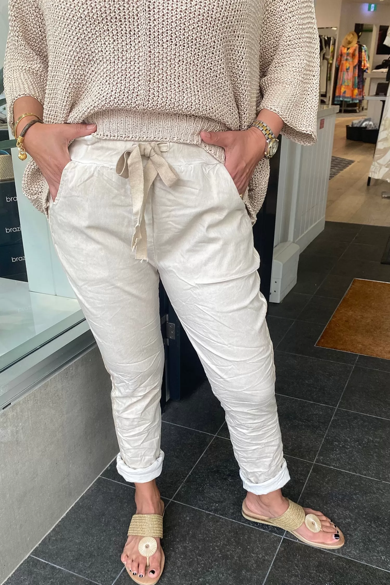 Italian Luxe Ladies Pants*Carla Essential Jogger - Sabbia - IL1