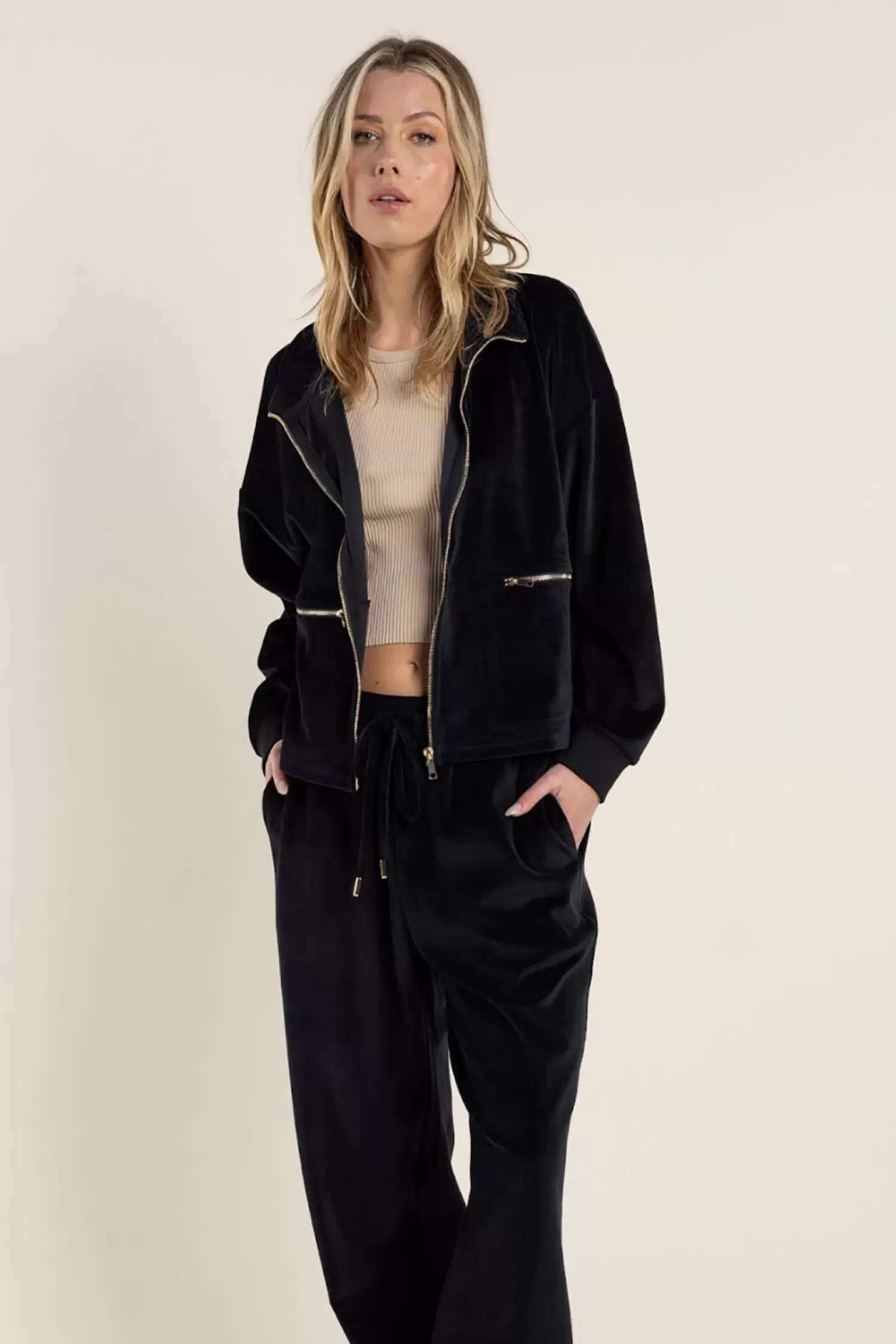 Two-T's Coats & Jackets*Claire Cropped Velour Jacket - Black - TT36