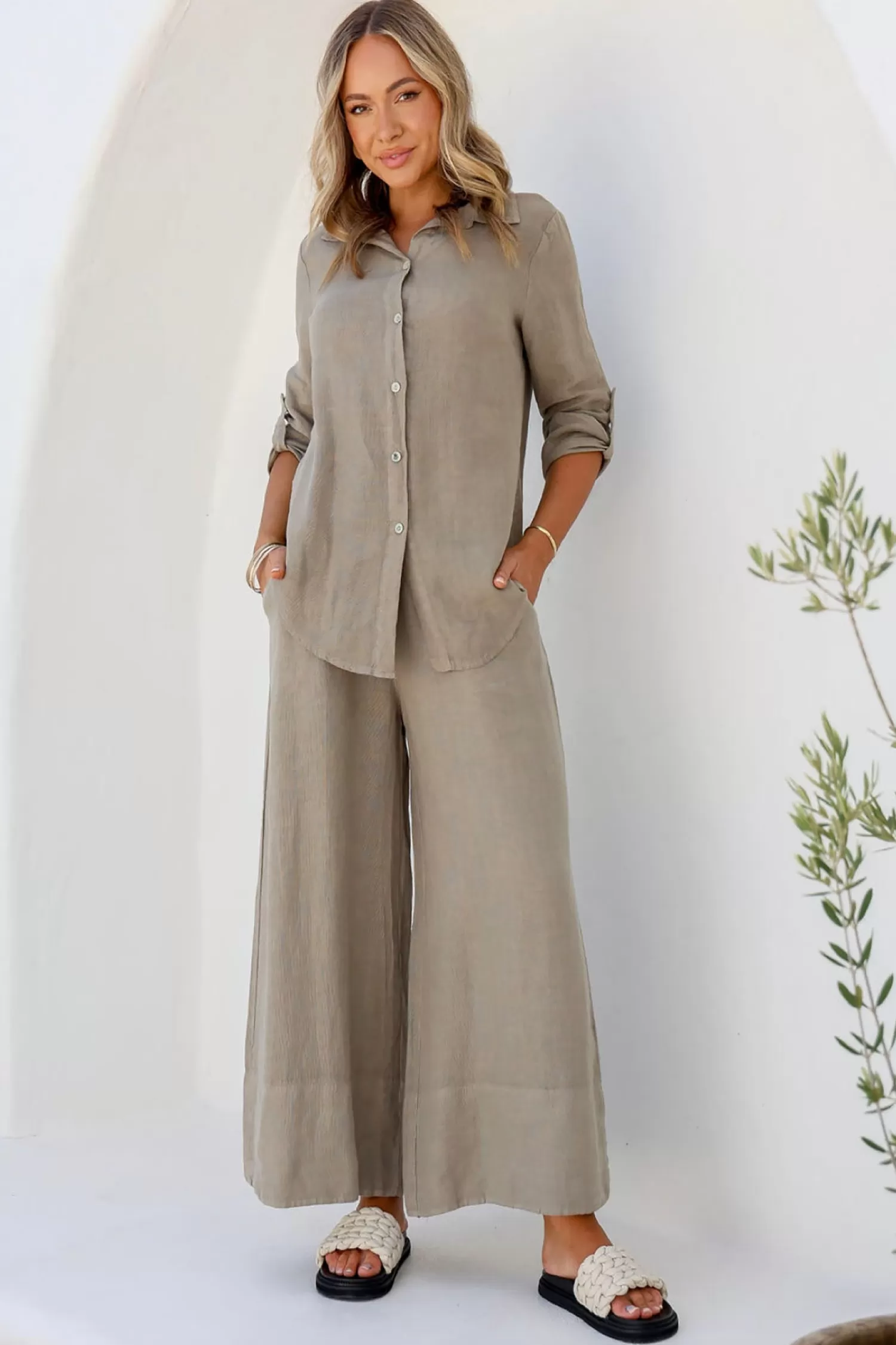 Free Angel Shirts & Tops*Famosa Shirt - Dune - FA21