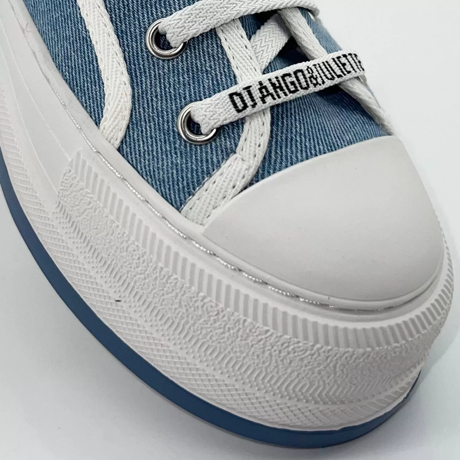 Django & Juliette Sneakers*Genesiss Sneaker - Denim - DJ48