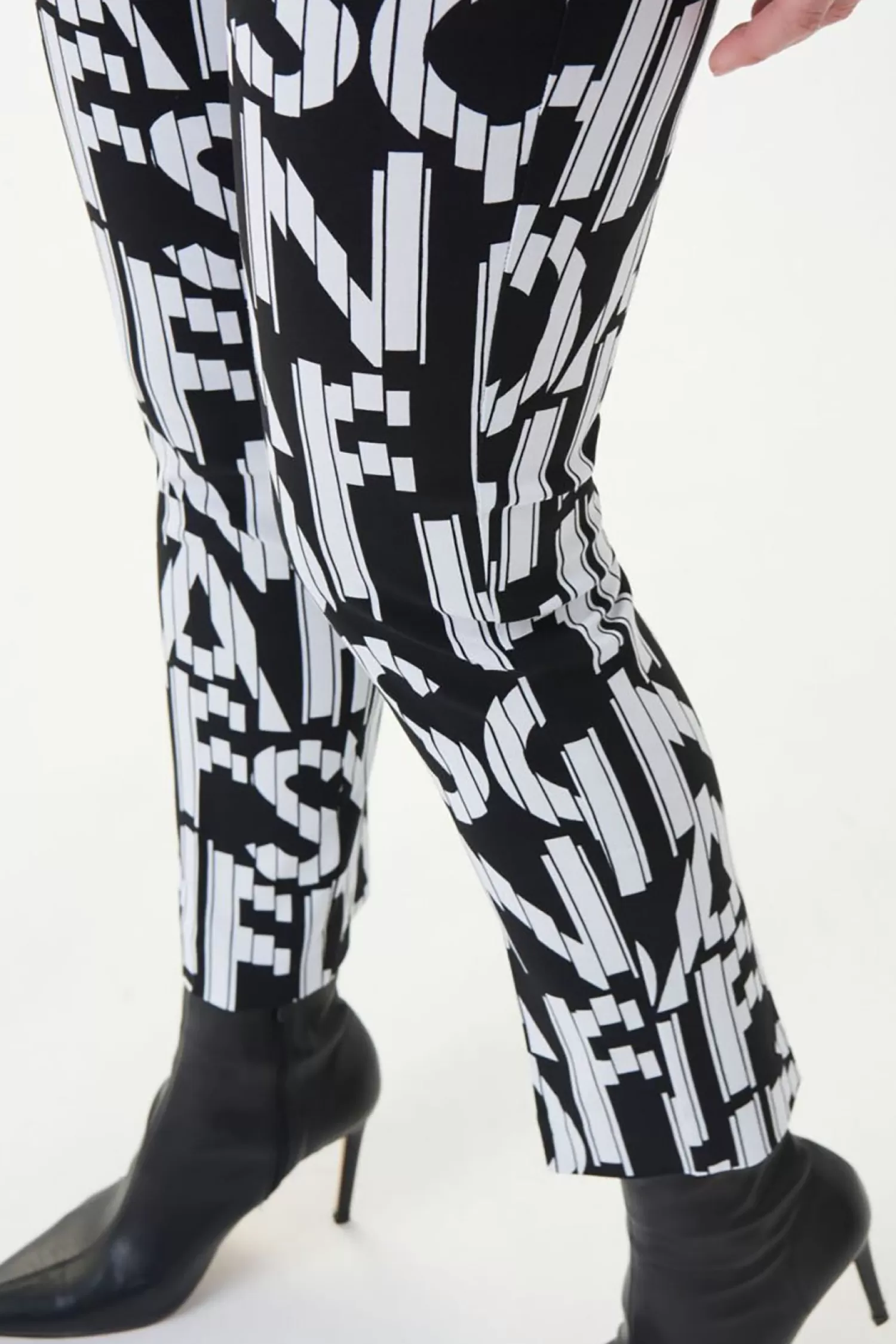 Joseph Ribkoff Ladies Pants*Lettering Print Pant | JR139