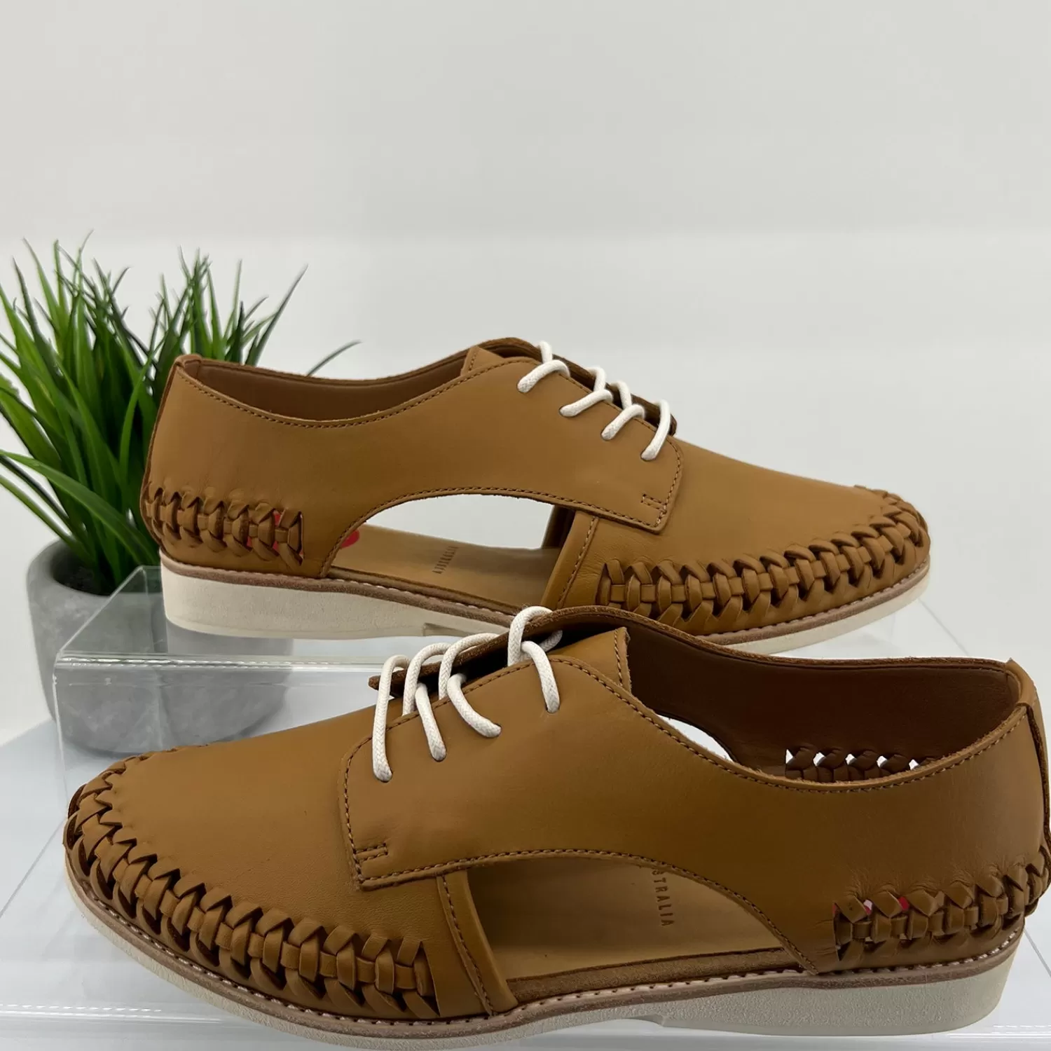 Rollie Flats*Sidecut Woven Shoe | Soft Tan | RO9