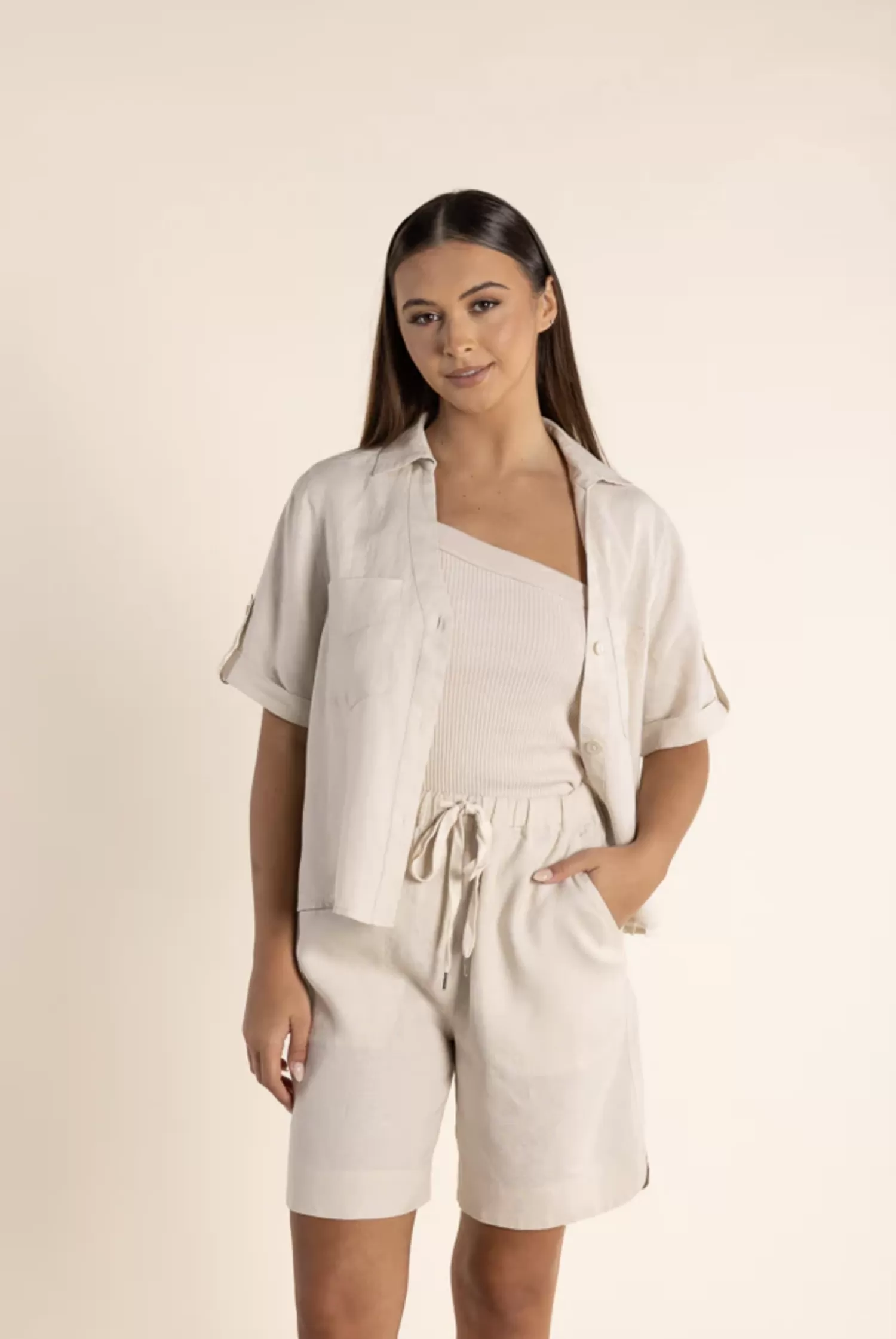 Two-T's Linen Lovers | Shorts*Taleah Linen Short - Natural - TT15