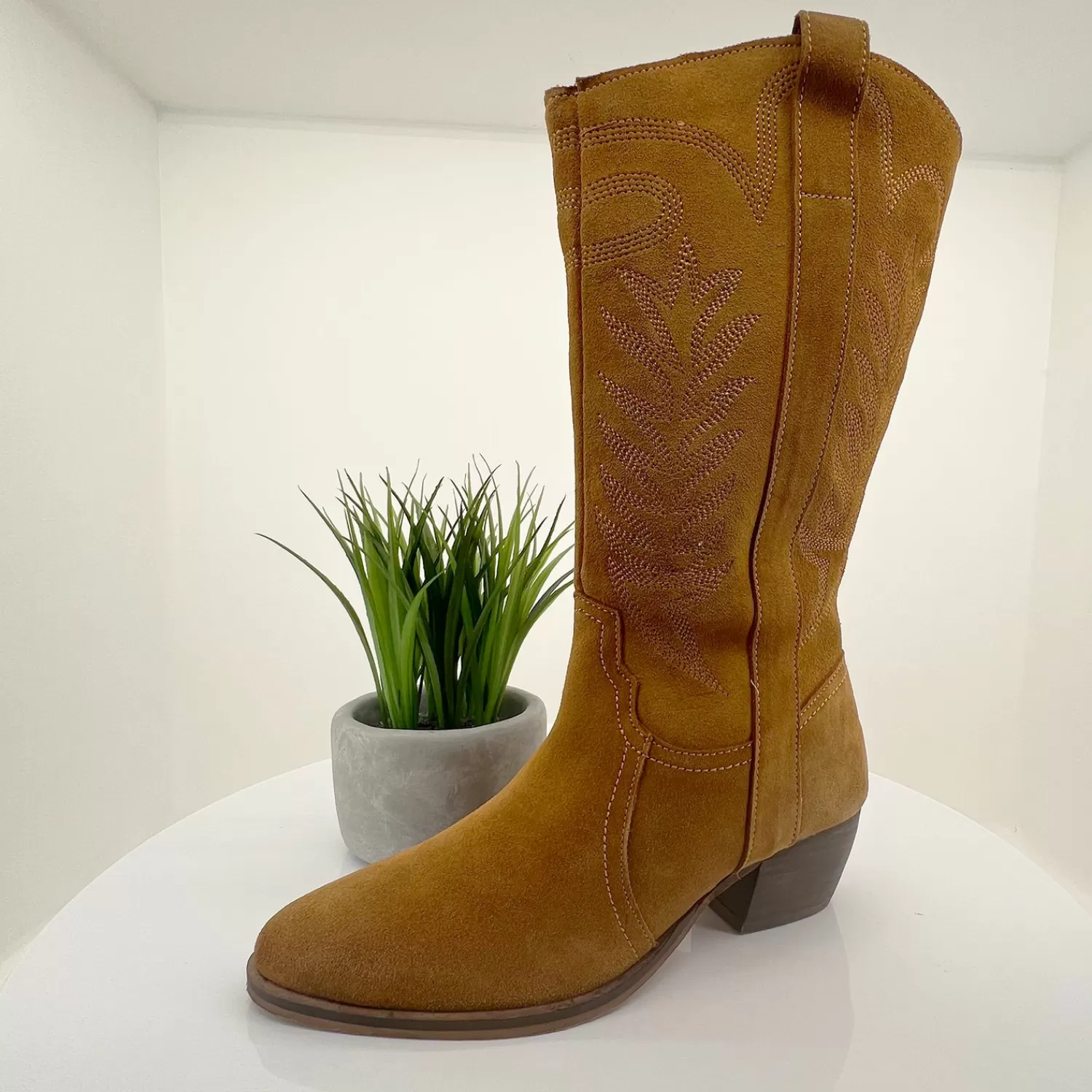 Human Boots*Tan Dakota Boots - HS1