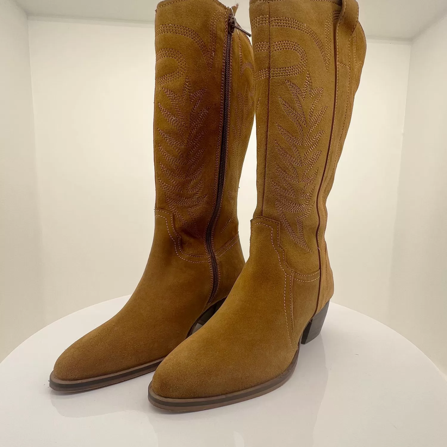 Human Boots*Tan Dakota Boots - HS1