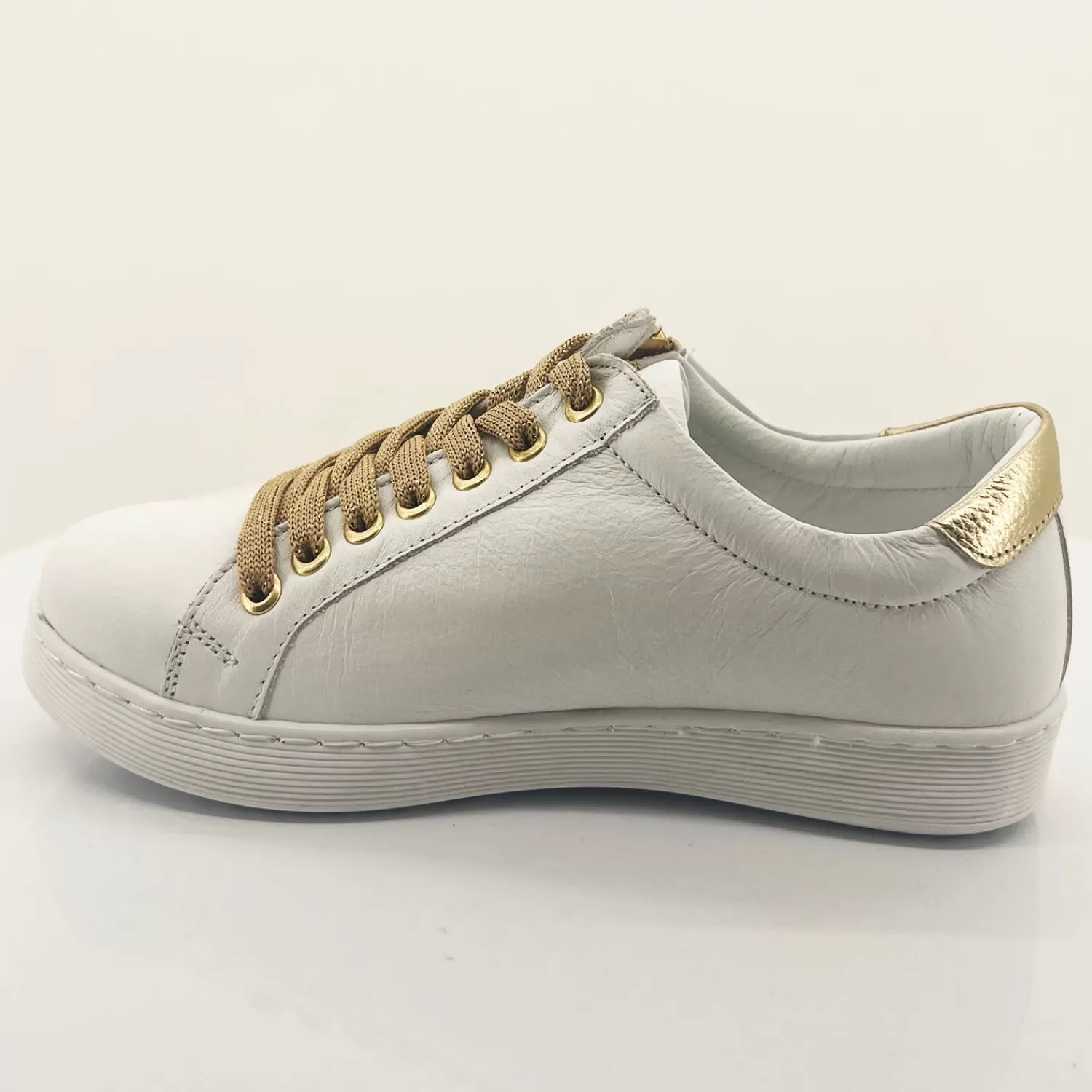 Rilassare Sneakers*Token Duo Sneaker | White & Gold | RS1