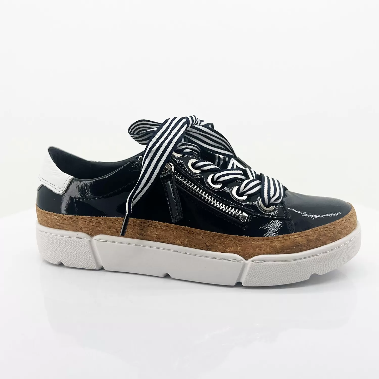 Django & Juliette Casual Shoes | Sneakers*Torayne Navy & White Sneaker - DJ40