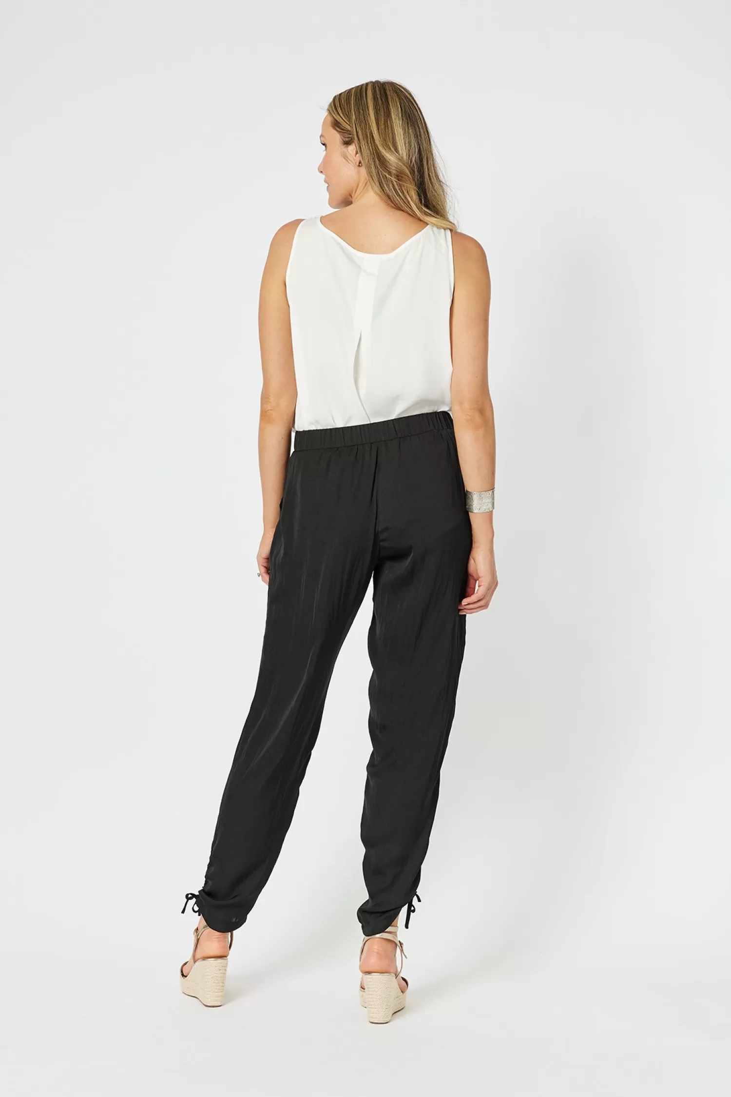 Hammock & Vine Ladies Pants*Traveller Luxe Side tie Pant - Black - HV3
