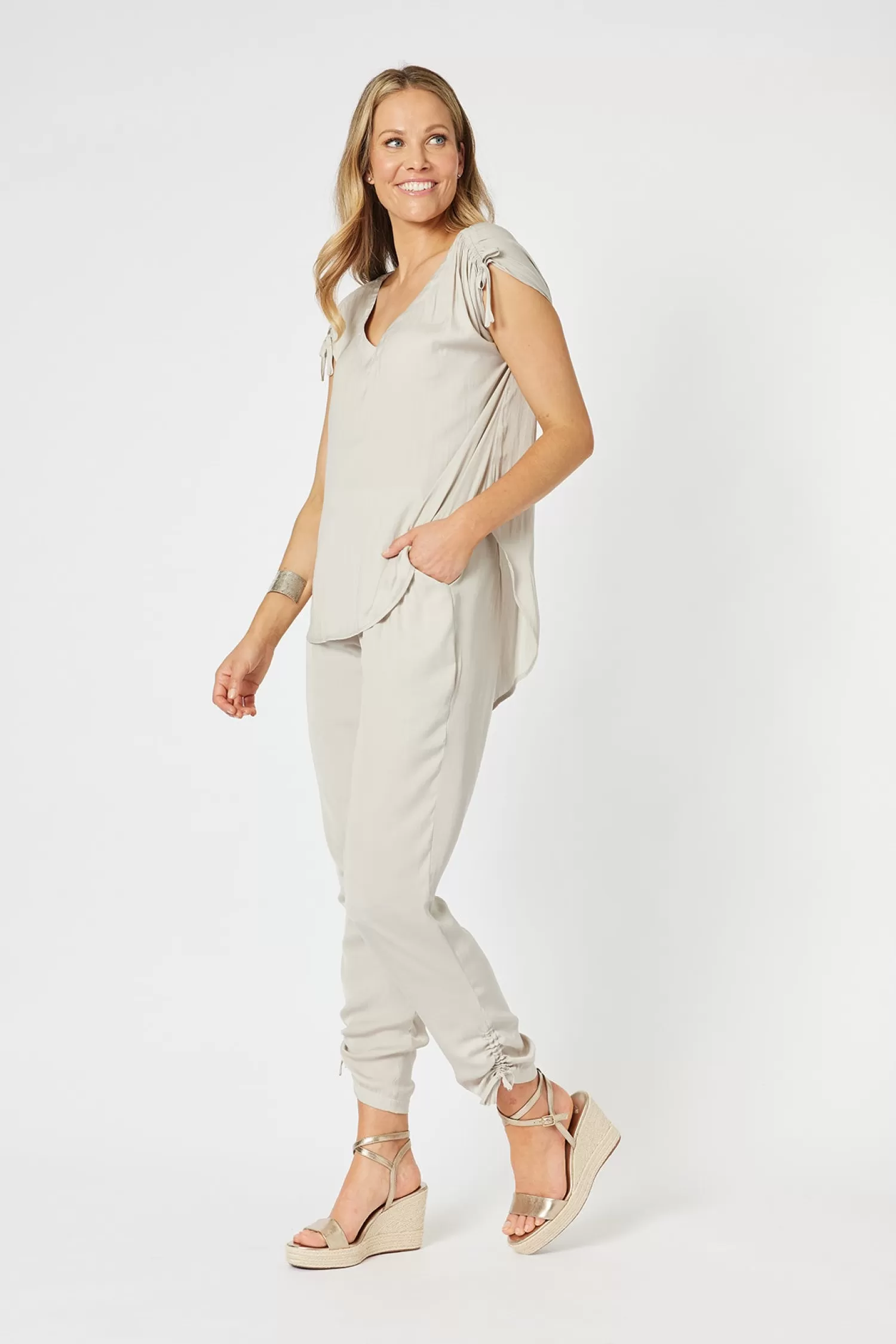 Hammock & Vine Ladies Pants*Traveller Luxe Side tie Pant - Champagne - HV3