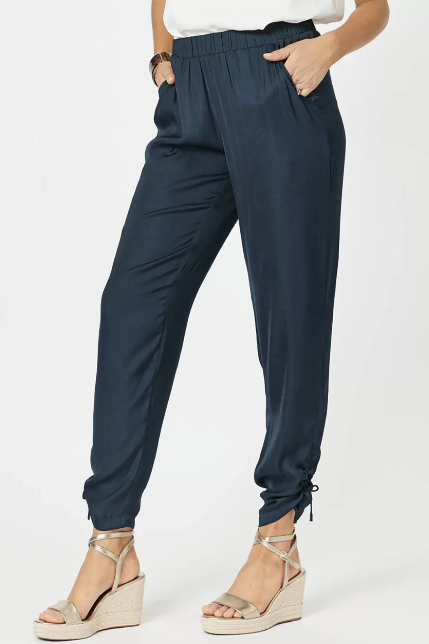 Hammock & Vine Ladies Pants*Traveller Luxe Side tie Pant - Navy - HV3