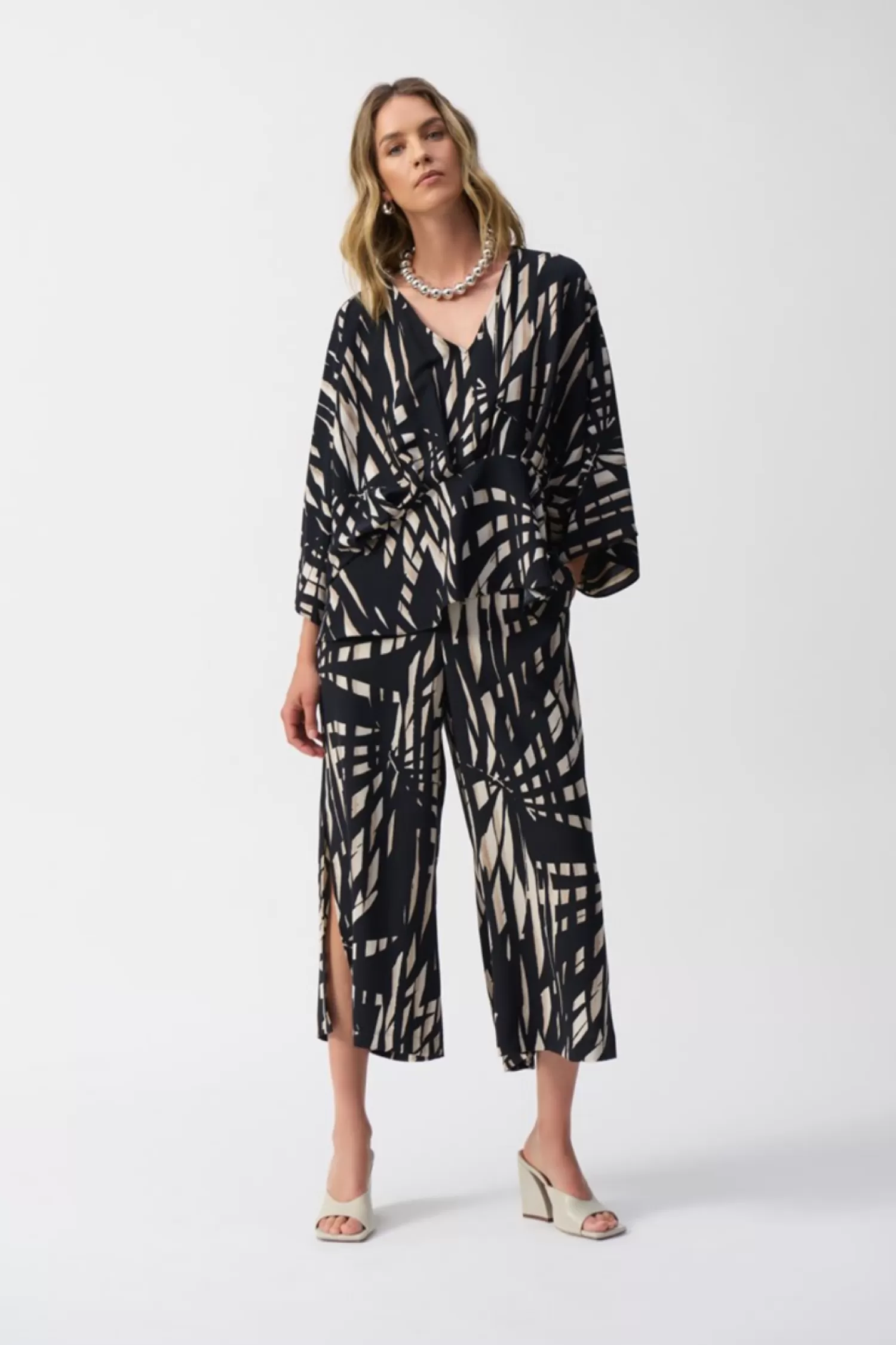Joseph Ribkoff Ladies Pants*Tropical Print Culotte Pants - JR31